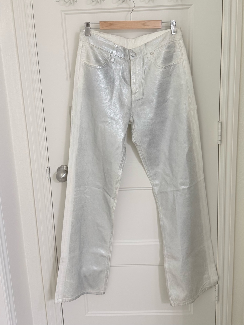 Zara Women's Straight Leg Jeans in Metallic Silver